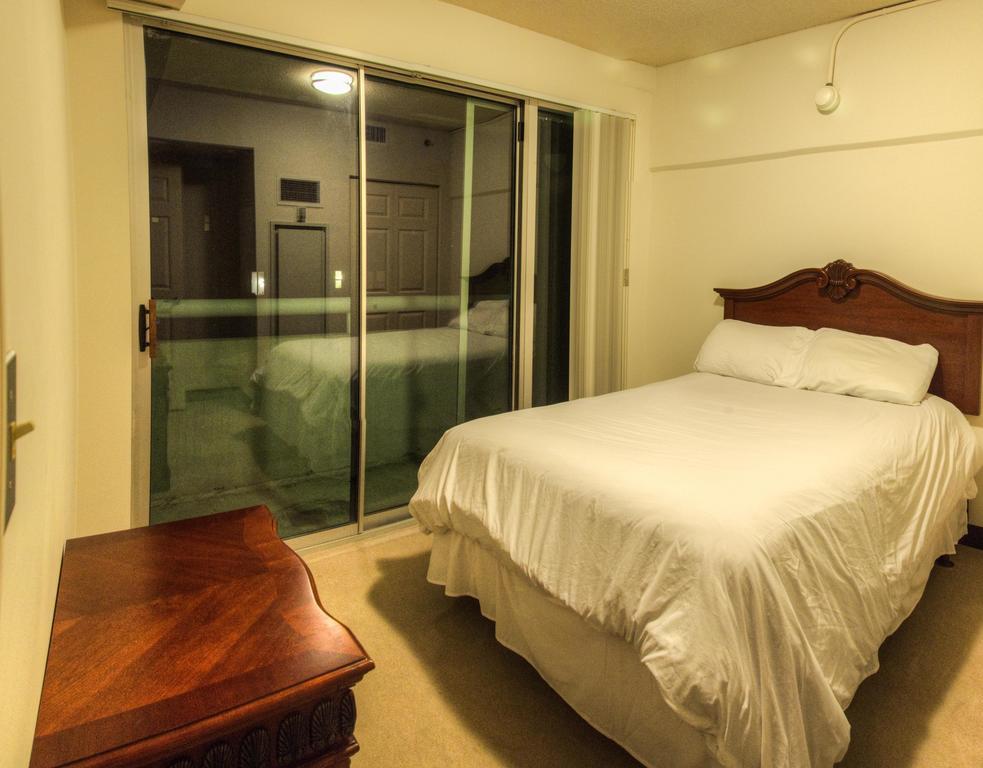 Joud Residence Washington Room photo
