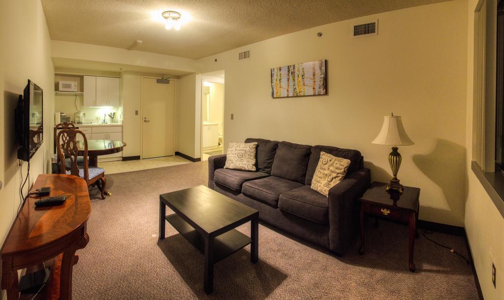 Joud Residence Washington Room photo