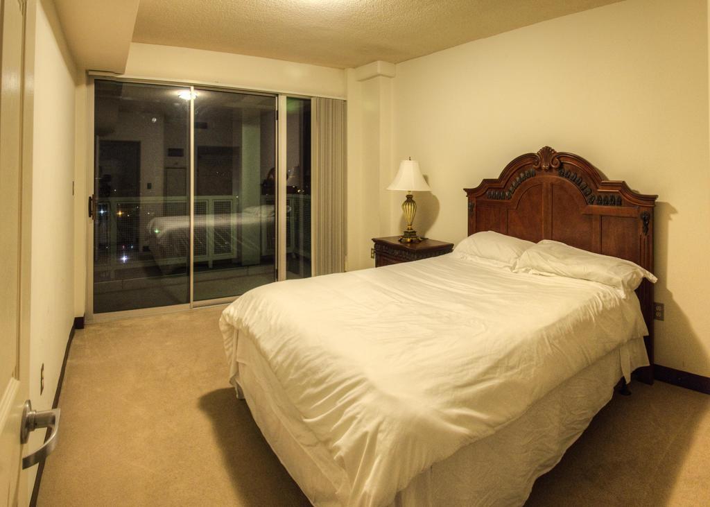 Joud Residence Washington Room photo