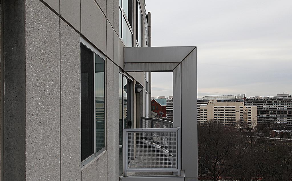 Joud Residence Washington Exterior photo